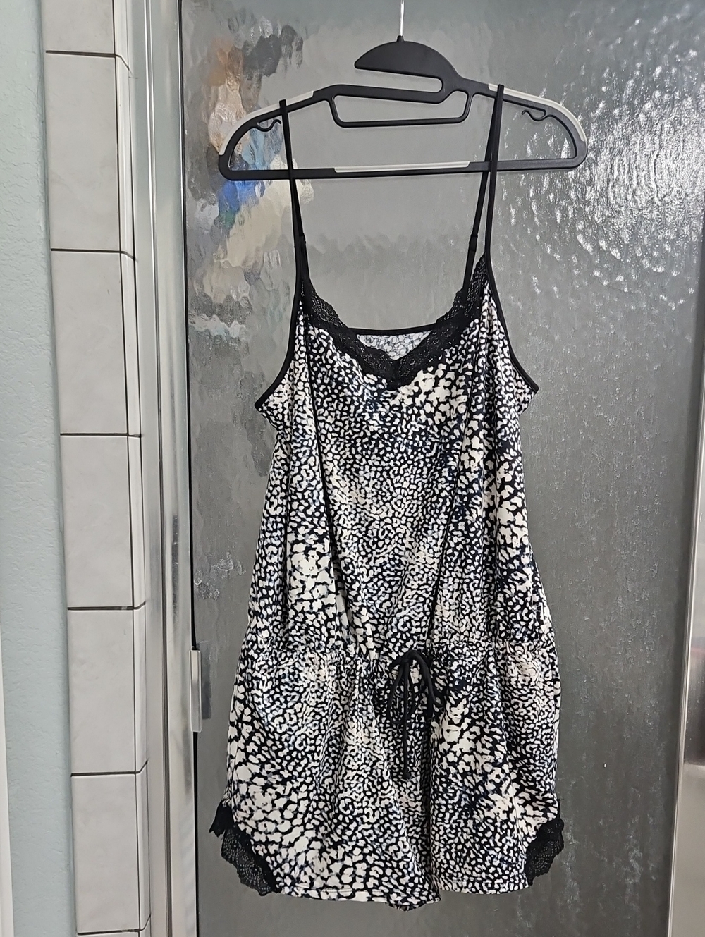 Gilligan & O'Malley Black, Blue and White Printed Romper